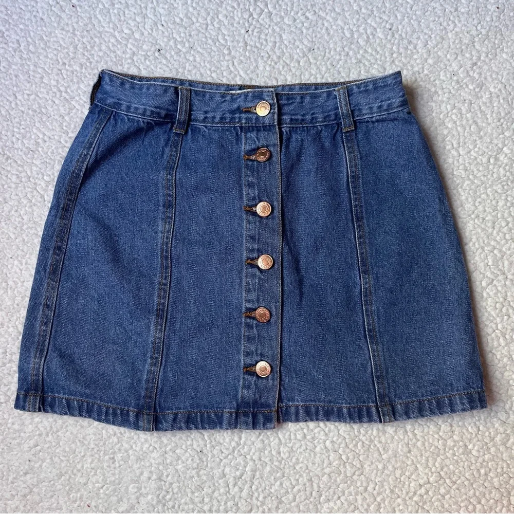 Forever 21 - Denim Buttoned Skirt - Picture 2 of 5